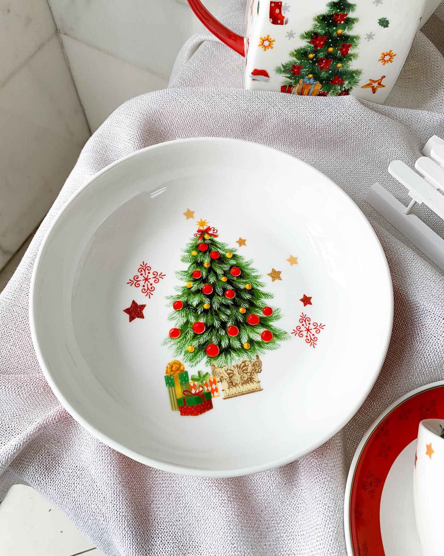 Conjunto de Porcelana Natalino com 5 Peças