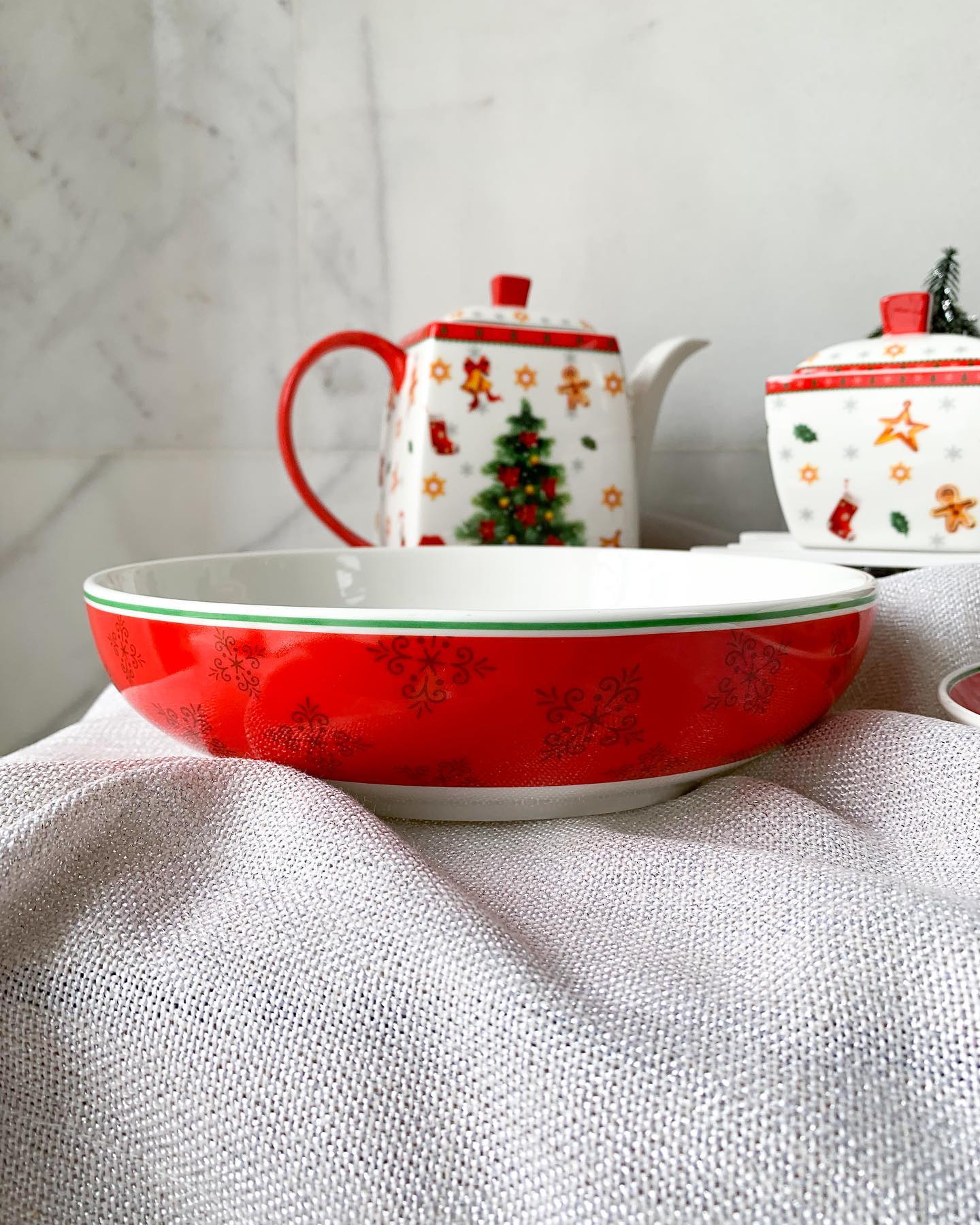 Conjunto de Porcelana Natalino com 5 Peças