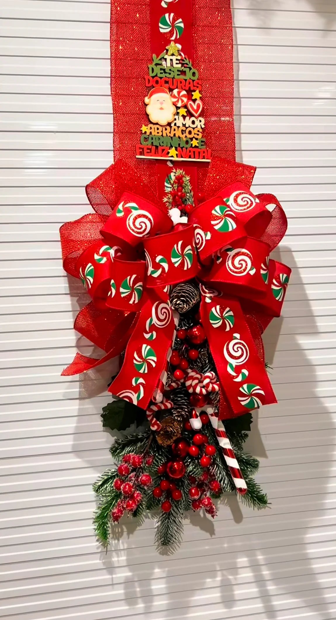 Escapulário Natalino Vermelho com Balas