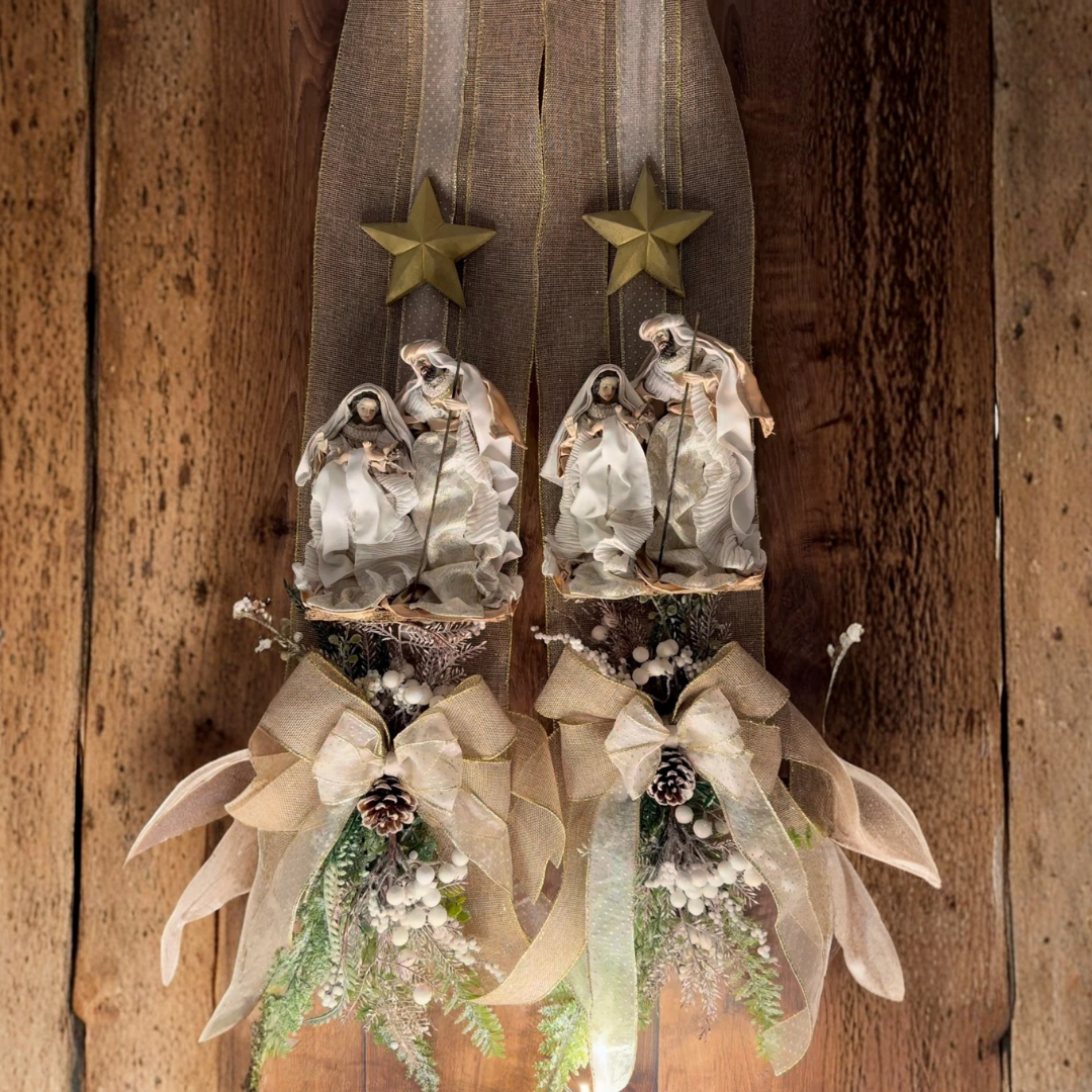 Escapulário Sagrada Família Natalino com Laço e Pinheiro | COM LED