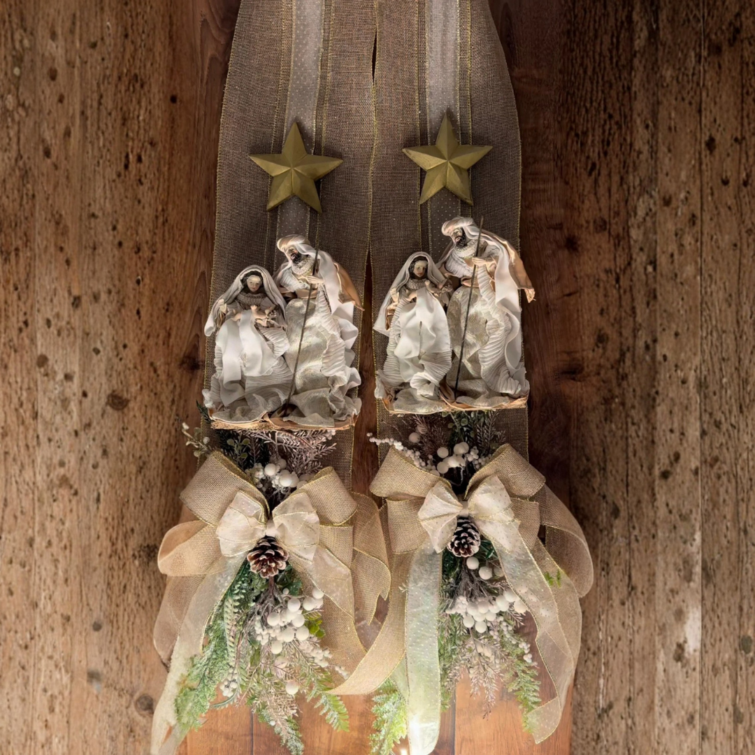 Escapulário Sagrada Família Natalino com Laço e Pinheiro | COM LED