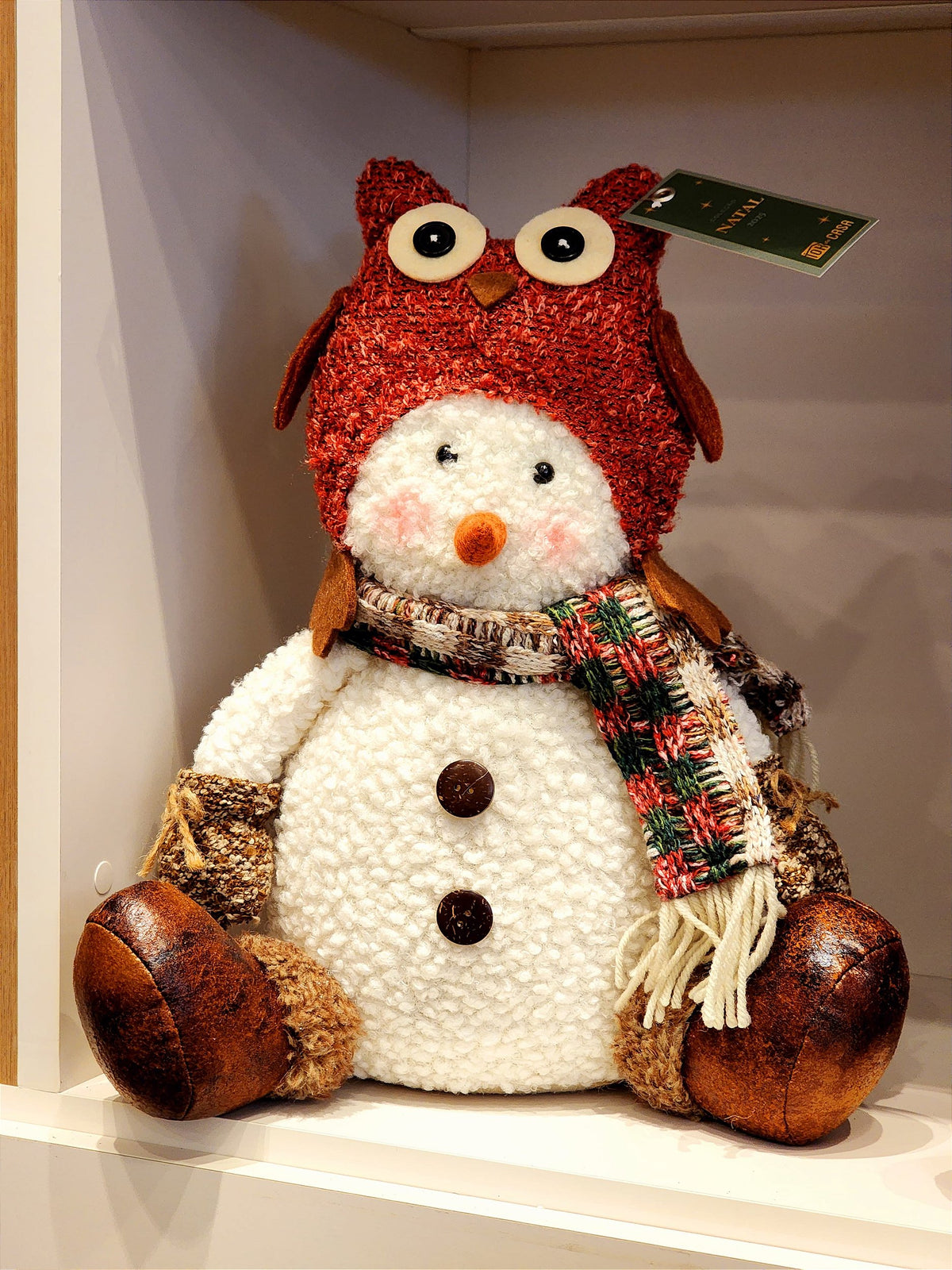 BONECO DE NEVE COM TOUCA DE CORUJA 30CM - PRÉ VENDA 2025